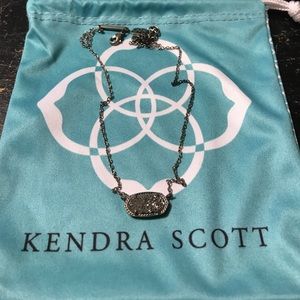 Kendra Scott necklace